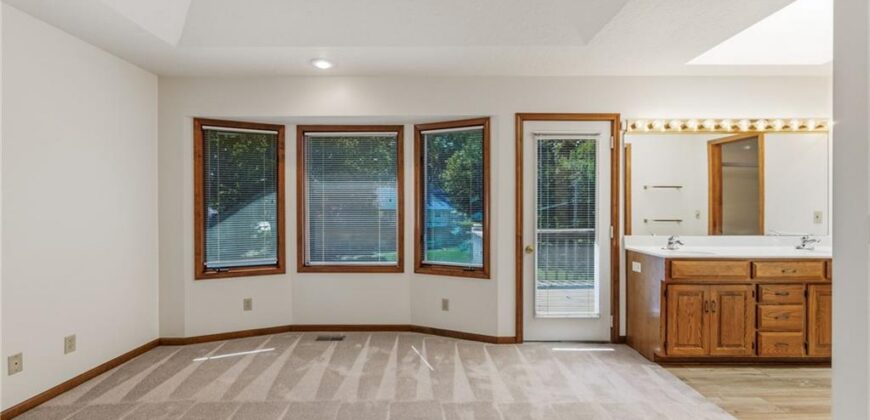 5308 N Wyandotte Street, Gladstone, MO 64118