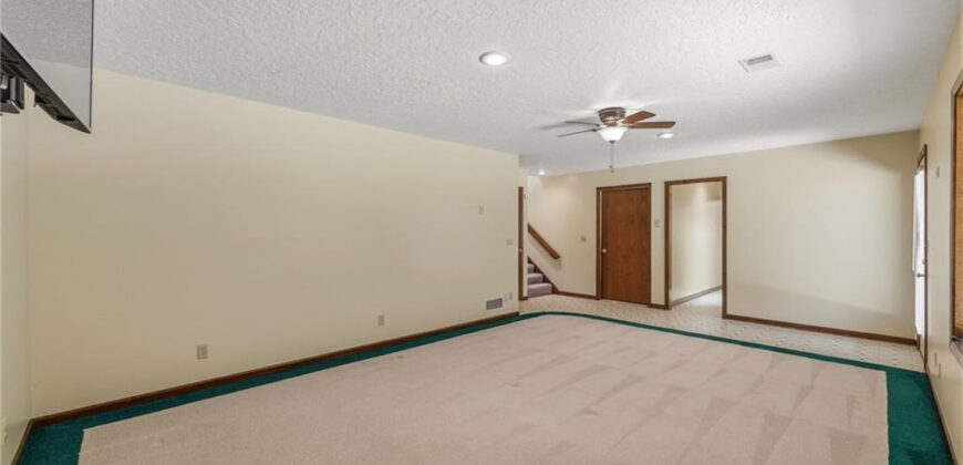 5308 N Wyandotte Street, Gladstone, MO 64118