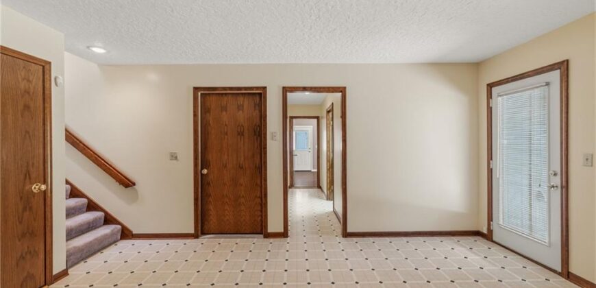 5308 N Wyandotte Street, Gladstone, MO 64118