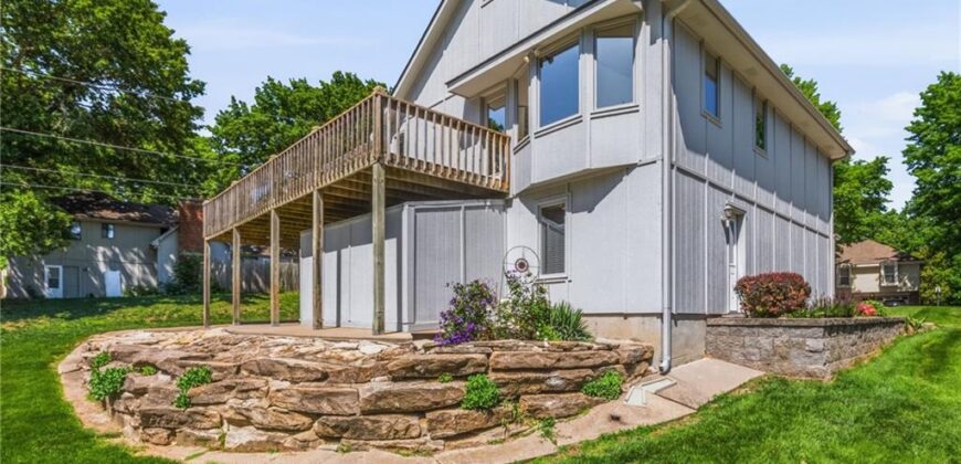 5308 N Wyandotte Street, Gladstone, MO 64118