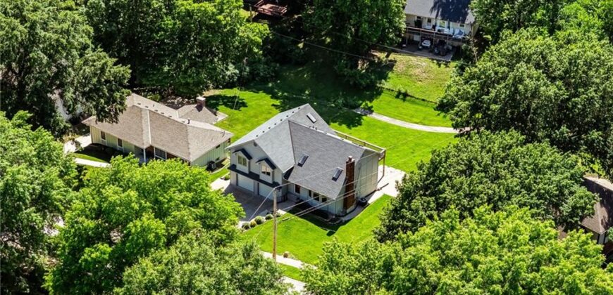 5308 N Wyandotte Street, Gladstone, MO 64118