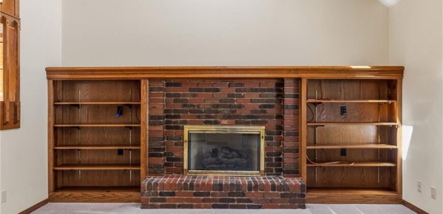 5308 N Wyandotte Street, Gladstone, MO 64118
