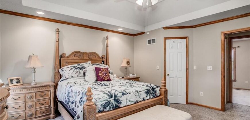 8820 NE 110th Street, Kansas City, MO 64157