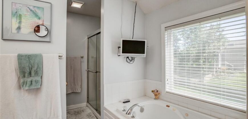 8820 NE 110th Street, Kansas City, MO 64157