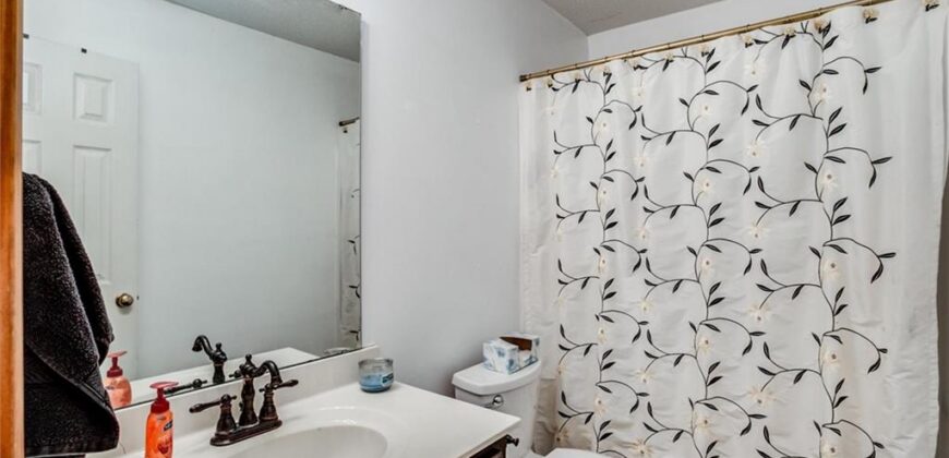 8820 NE 110th Street, Kansas City, MO 64157