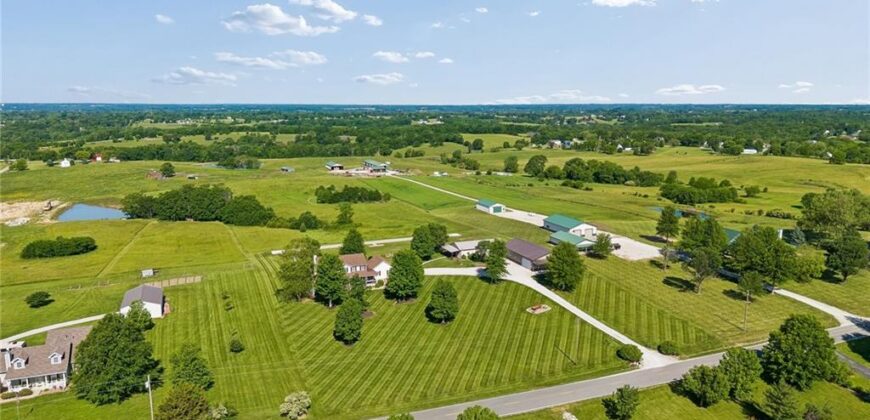 17308 Endicott Road, Kearney, MO 64060
