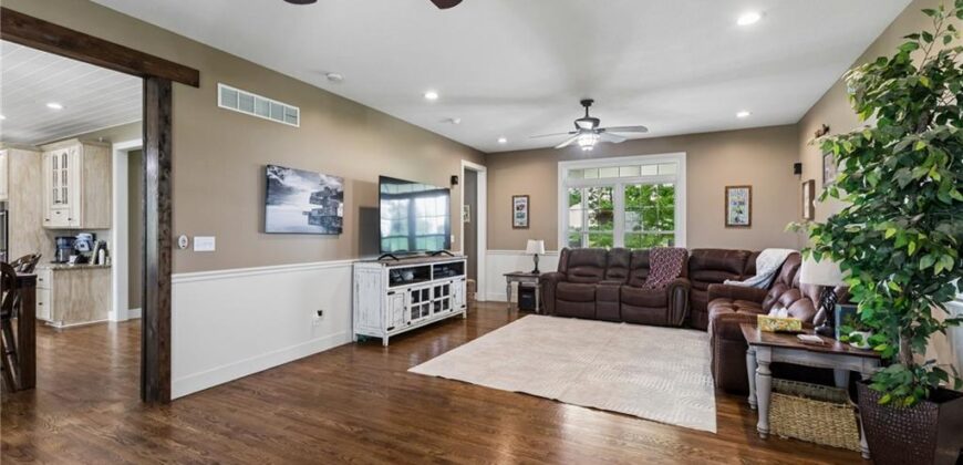 17308 Endicott Road, Kearney, MO 64060