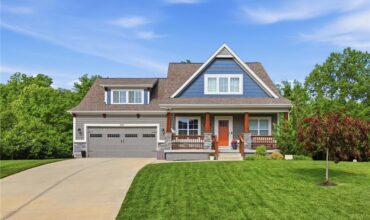 295 Fawn Lane, Liberty, MO 64068
