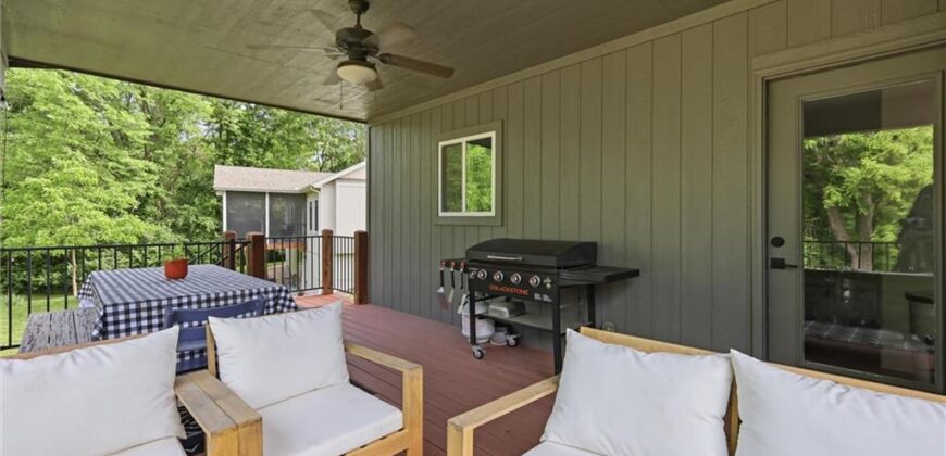 295 Fawn Lane, Liberty, MO 64068