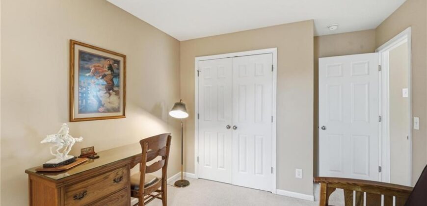 9844 N Hawthorne Avenue, Kansas City, MO 64157