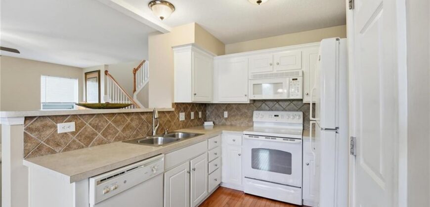 9844 N Hawthorne Avenue, Kansas City, MO 64157