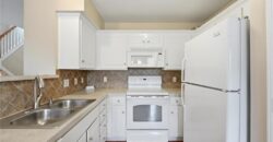 9844 N Hawthorne Avenue, Kansas City, MO 64157