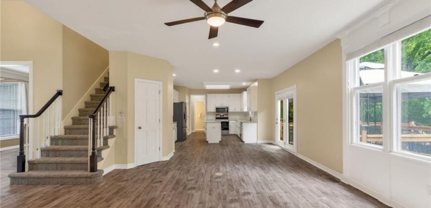 9127 NW 86 Court, Kansas City, MO 64153