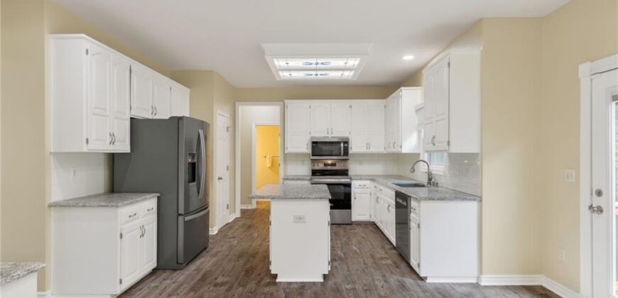 9127 NW 86 Court, Kansas City, MO 64153