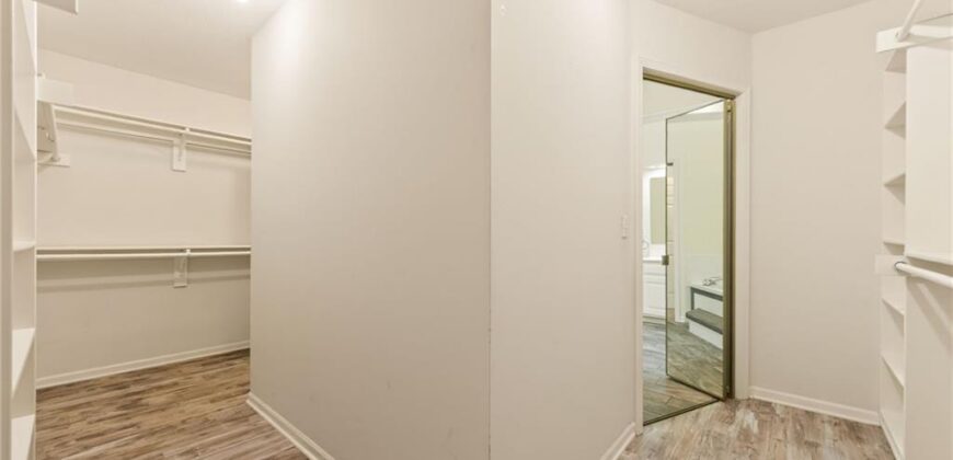 9127 NW 86 Court, Kansas City, MO 64153