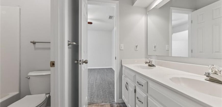 9127 NW 86 Court, Kansas City, MO 64153