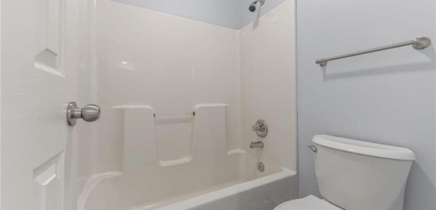 9127 NW 86 Court, Kansas City, MO 64153