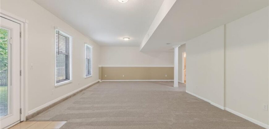 9127 NW 86 Court, Kansas City, MO 64153