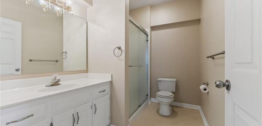 9127 NW 86 Court, Kansas City, MO 64153