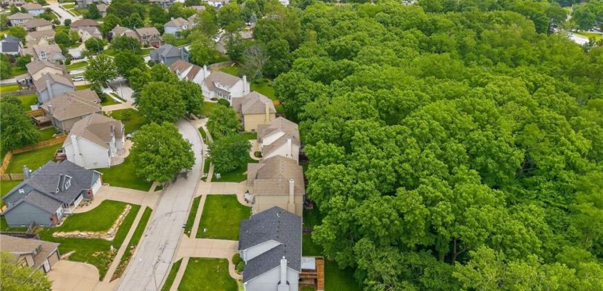 9127 NW 86 Court, Kansas City, MO 64153