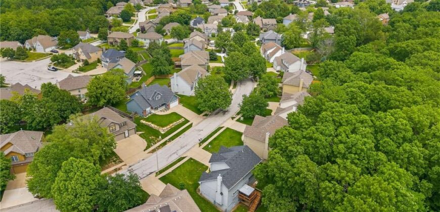 9127 NW 86 Court, Kansas City, MO 64153