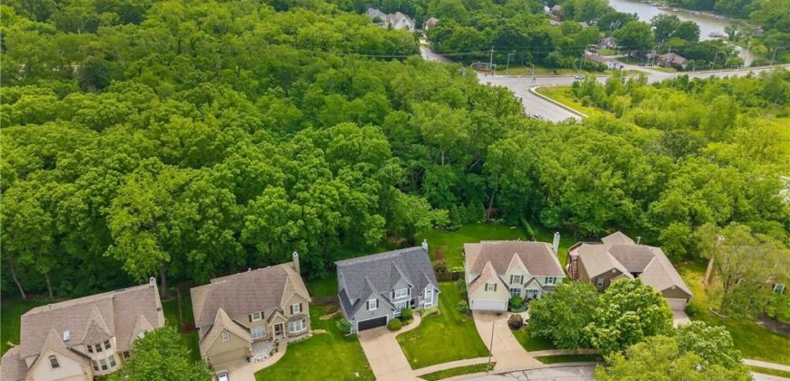 9127 NW 86 Court, Kansas City, MO 64153