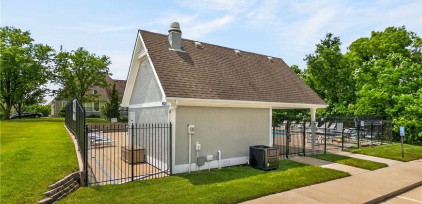 9127 NW 86 Court, Kansas City, MO 64153
