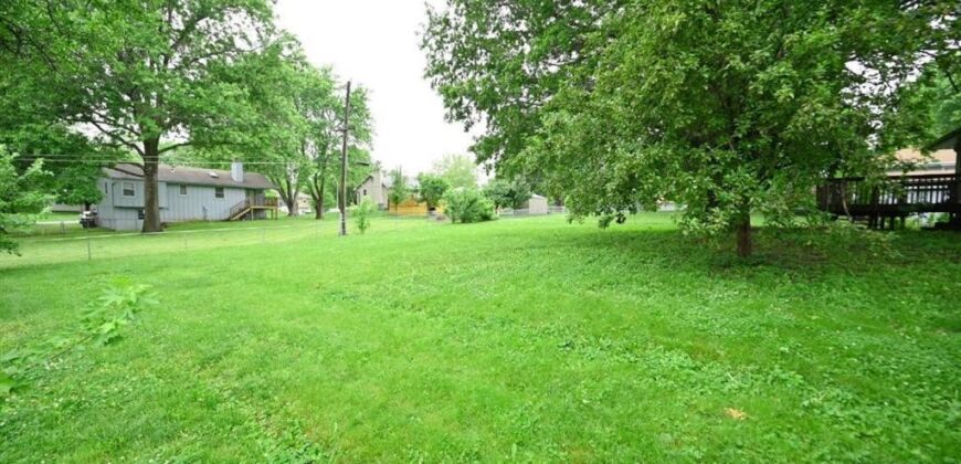 10526 N Walnut Street, Kansas City, MO 64155