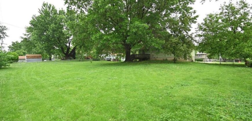 10526 N Walnut Street, Kansas City, MO 64155