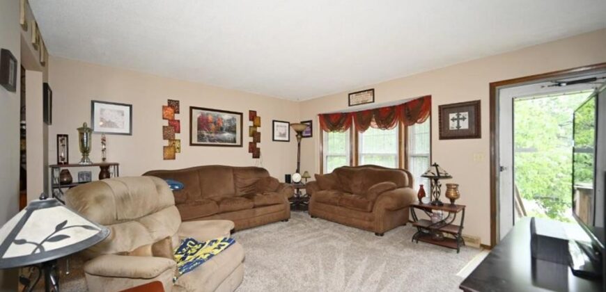 10526 N Walnut Street, Kansas City, MO 64155