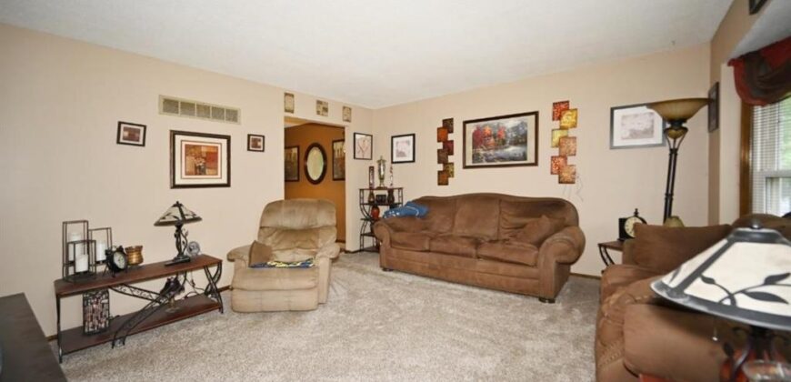 10526 N Walnut Street, Kansas City, MO 64155