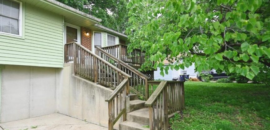 10526 N Walnut Street, Kansas City, MO 64155