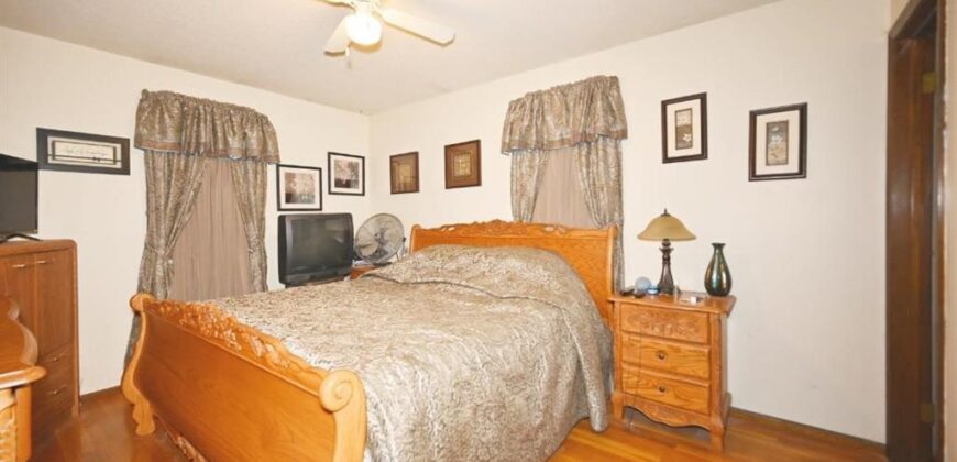 10526 N Walnut Street, Kansas City, MO 64155