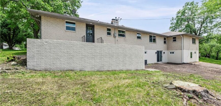 6504 Valley View Street, Kansas City, MO 64152