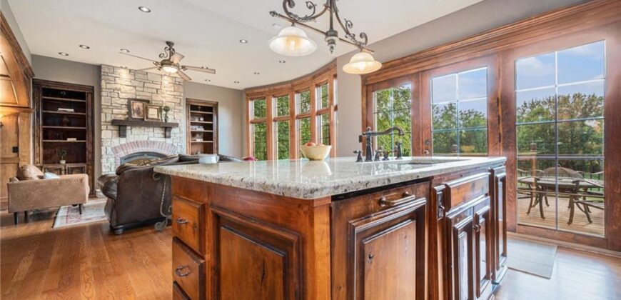 1900 NE 159th Street, Smithville, MO 64089