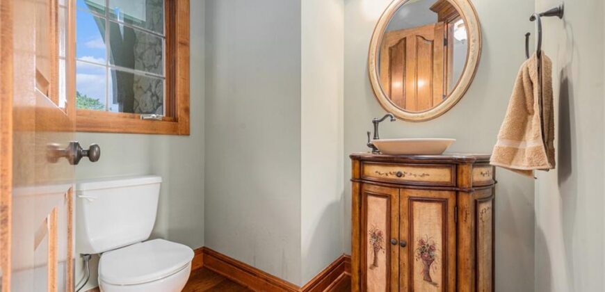 1900 NE 159th Street, Smithville, MO 64089