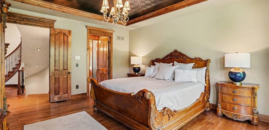 1900 NE 159th Street, Smithville, MO 64089