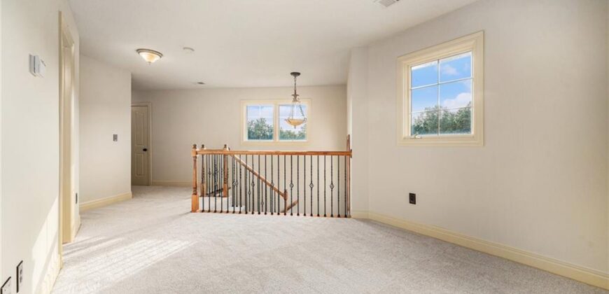 1900 NE 159th Street, Smithville, MO 64089