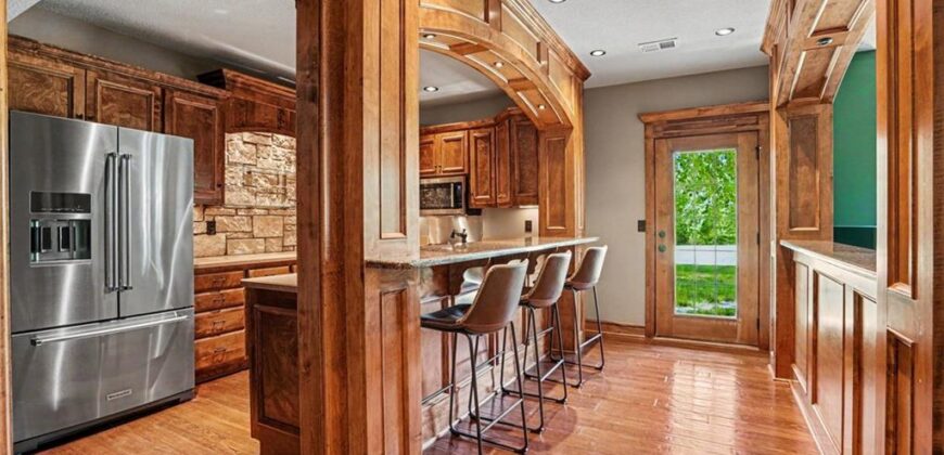 1900 NE 159th Street, Smithville, MO 64089