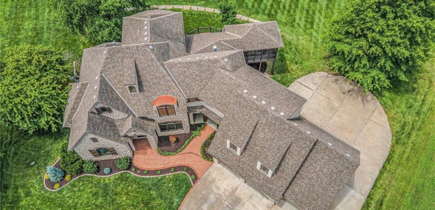1900 NE 159th Street, Smithville, MO 64089