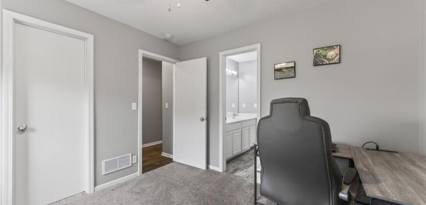 9770 N LEWIS Avenue, Kansas City, MO 64157