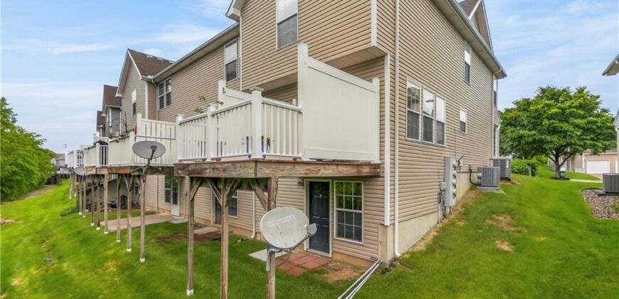 9770 N LEWIS Avenue, Kansas City, MO 64157