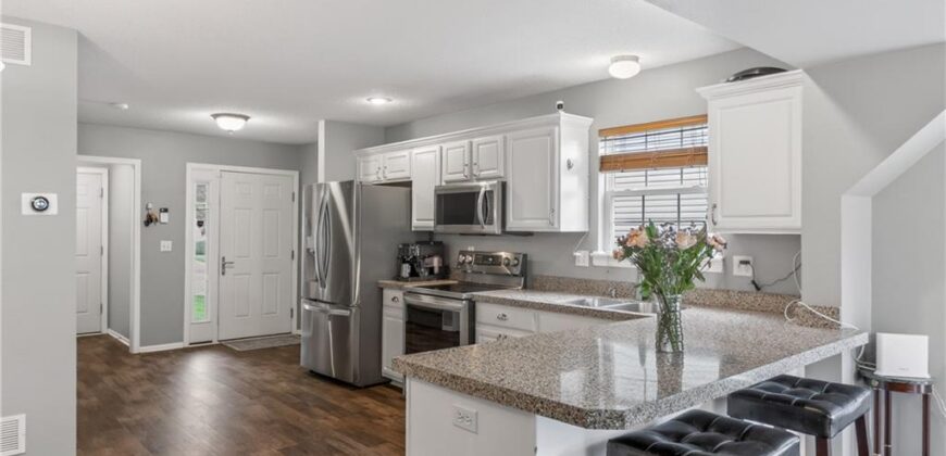 9770 N LEWIS Avenue, Kansas City, MO 64157