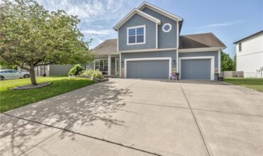 4605 NE 105th Street, Kansas City, MO 64156