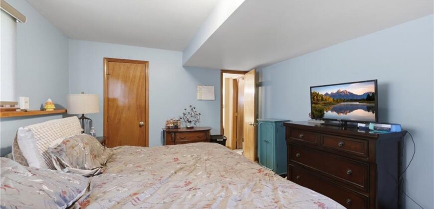 8013 N Lydia Avenue, Kansas City, MO 64118