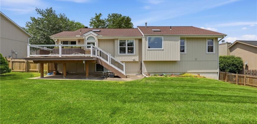 8013 N Lydia Avenue, Kansas City, MO 64118
