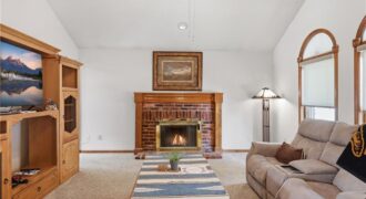 8013 N Lydia Avenue, Kansas City, MO 64118