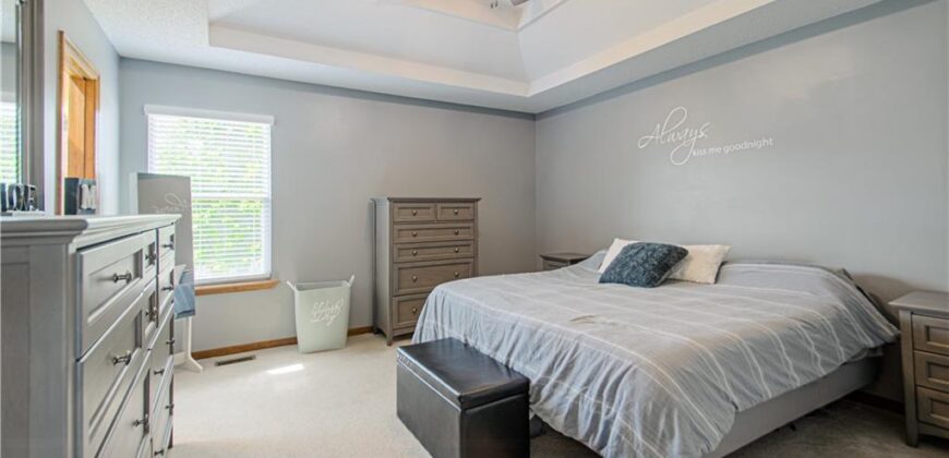 8637 NE 112th Street, Kansas City, MO 64157