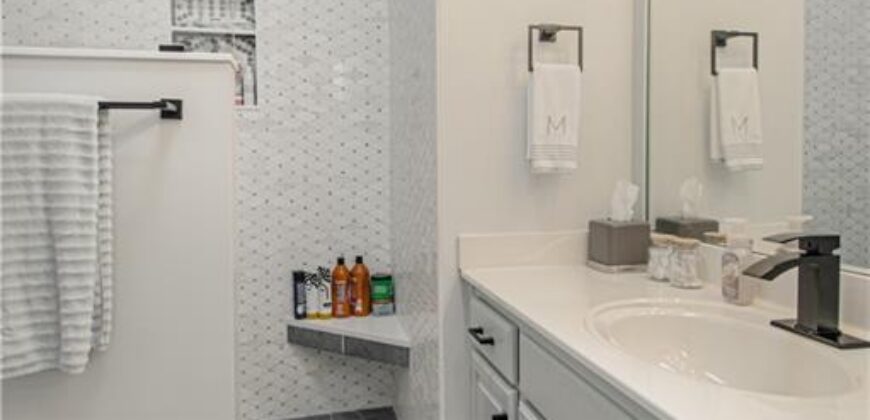 8637 NE 112th Street, Kansas City, MO 64157