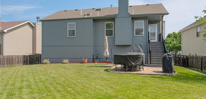 8637 NE 112th Street, Kansas City, MO 64157